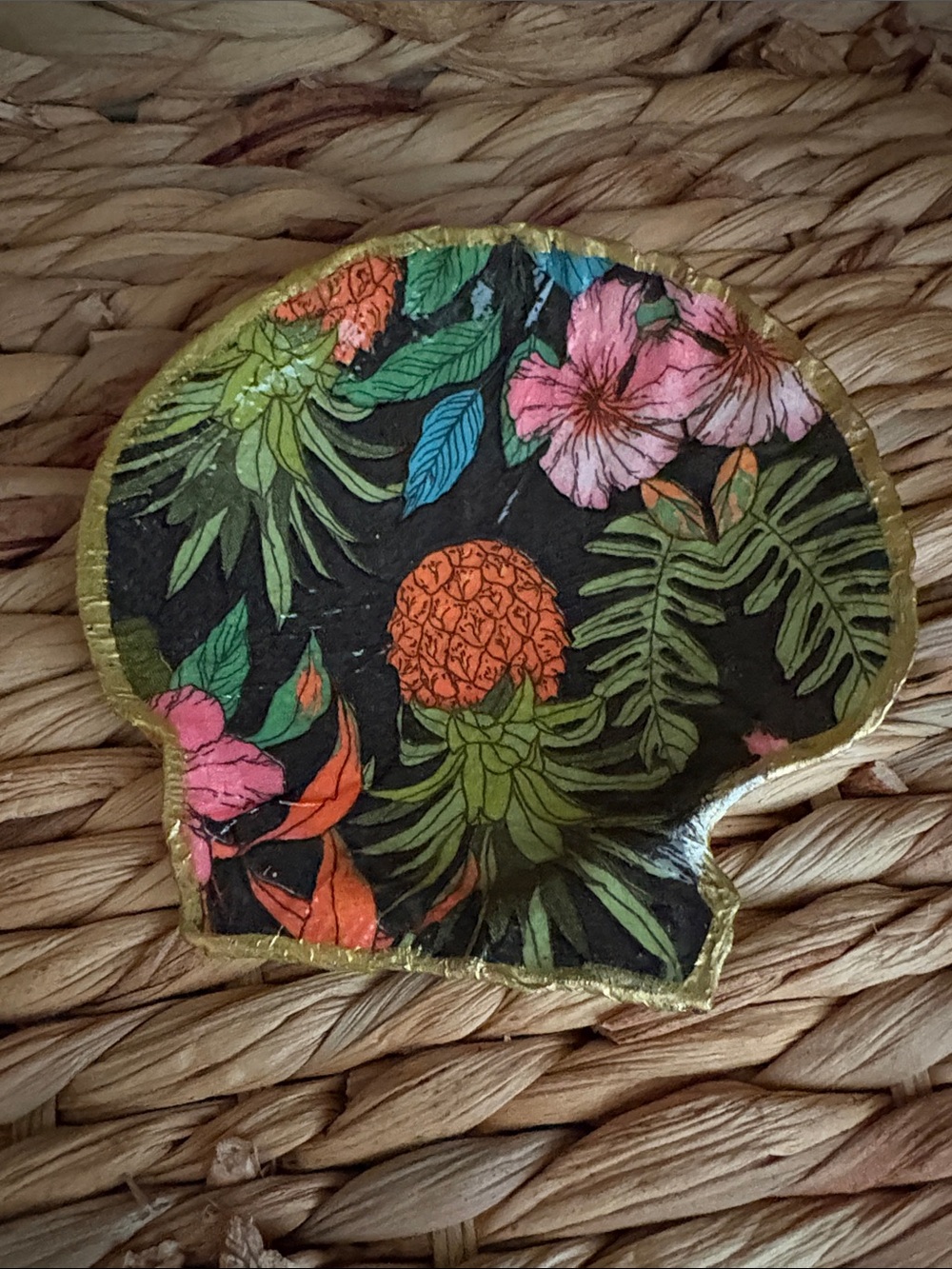 Hand Crafted Black Tropical Pineapple Floral Shell Trinket Dish